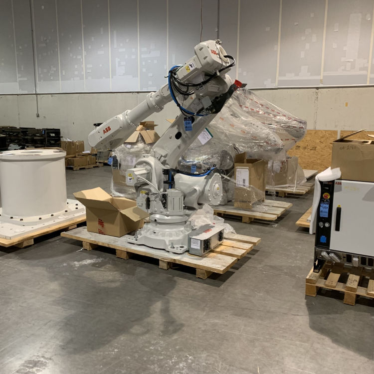 6 Axis Robot Arm IRB 6700-2002.6 Manipulator For Welding Industrial Robot Arm (3).png
